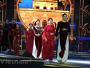 Trình diễn vũ điệu zumba mừng Lễ hội Áo dài du lịch Hà Nội