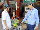 Hà Nội phạt cửa hàng kinh doanh xăng dầu vi phạm